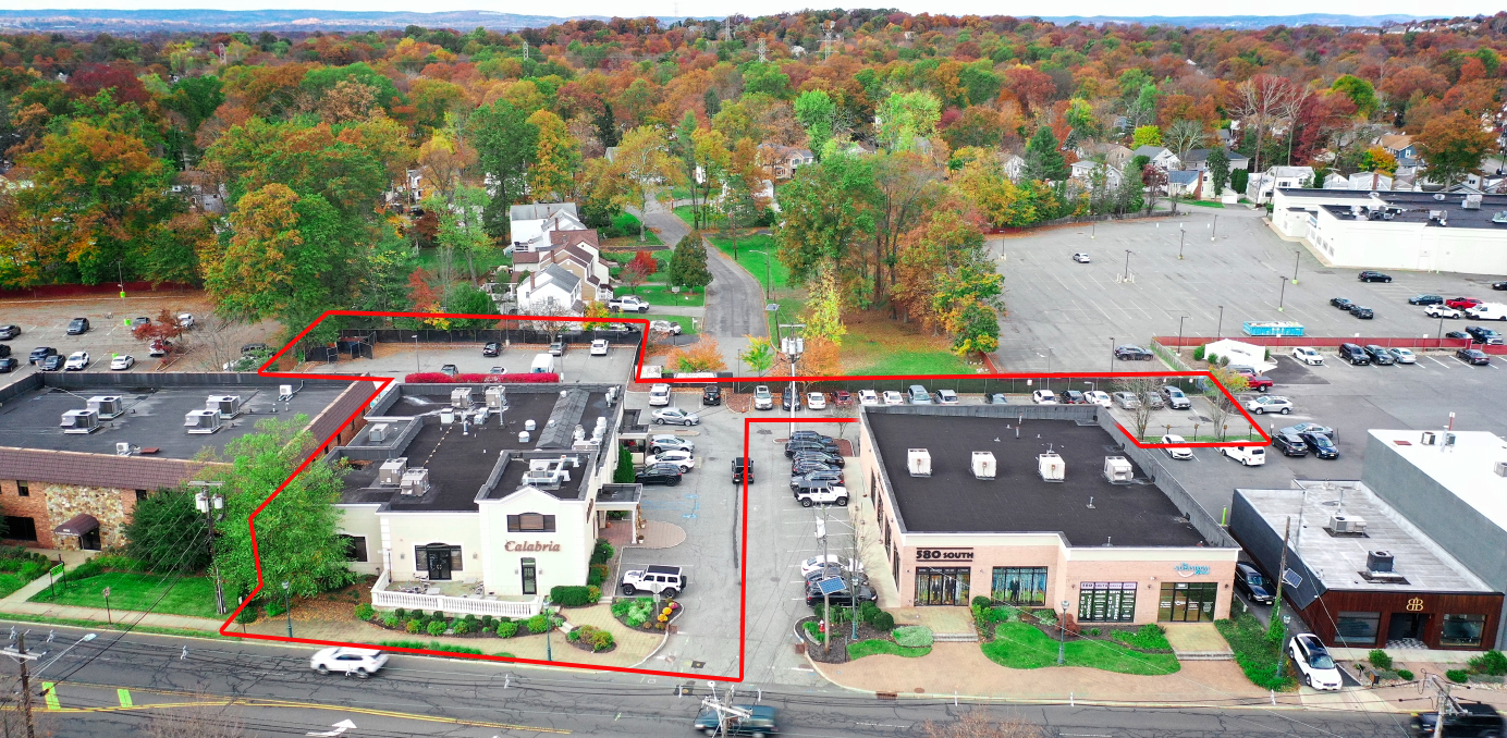 588 S Livingston Ave, Livingston, NJ à vendre Aérien– Image 1 sur 2