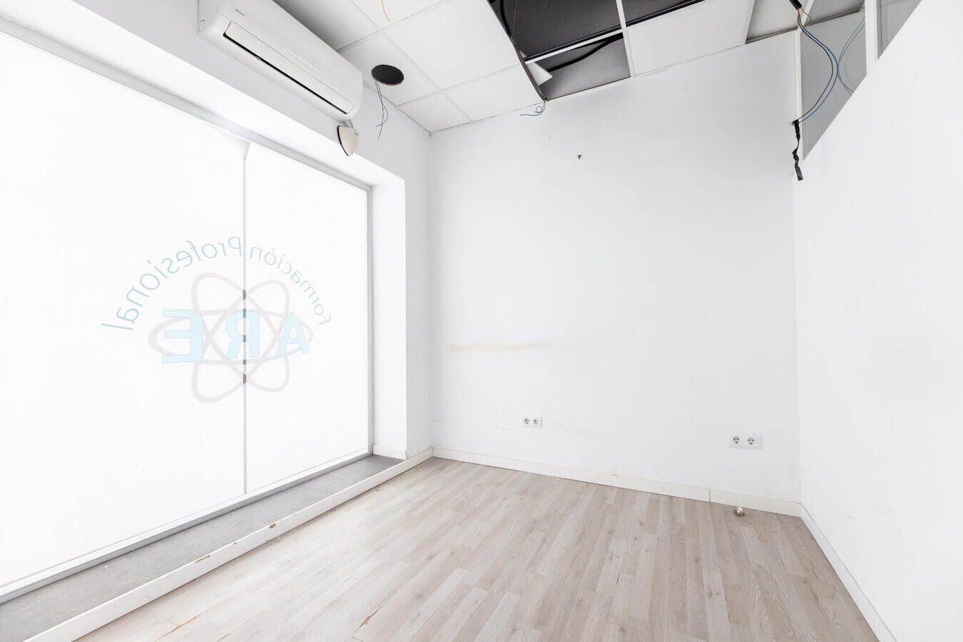 Madrid, MAD 28038 - Lot Pl:00 Pt:B - - Photo intérieure - Image 1 of 17