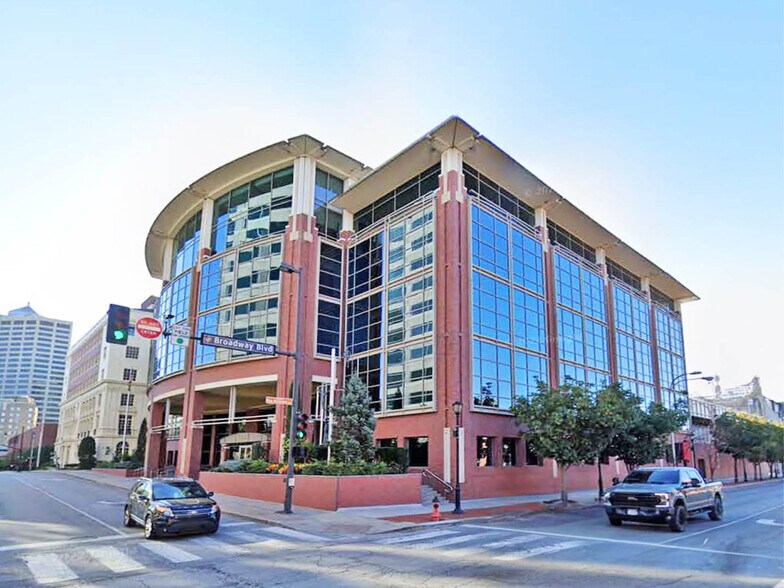 333 W 11th St, Kansas City, MO à louer - Photo de l’immeuble – Image 1 sur 5