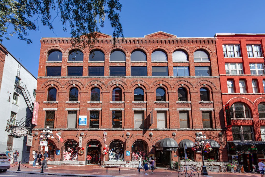 321 Water St, Vancouver, BC à louer Photo principale– Image 1 sur 17