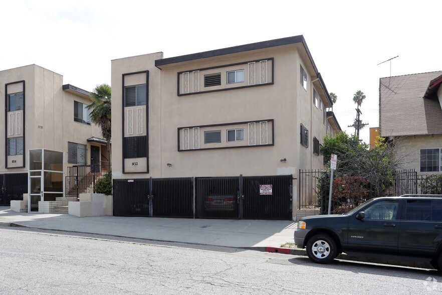 932 Fedora St, Los Angeles, CA à vendre - Photo principale – Image 1 sur 10