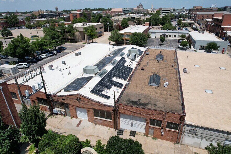 118 NW 8th St, Oklahoma City, OK à louer - Photo de l’immeuble – Image 3 sur 8