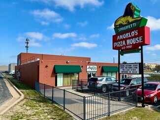 Plus de détails pour 5900 E Central Ave, Wichita, KS - Bureau à vendre