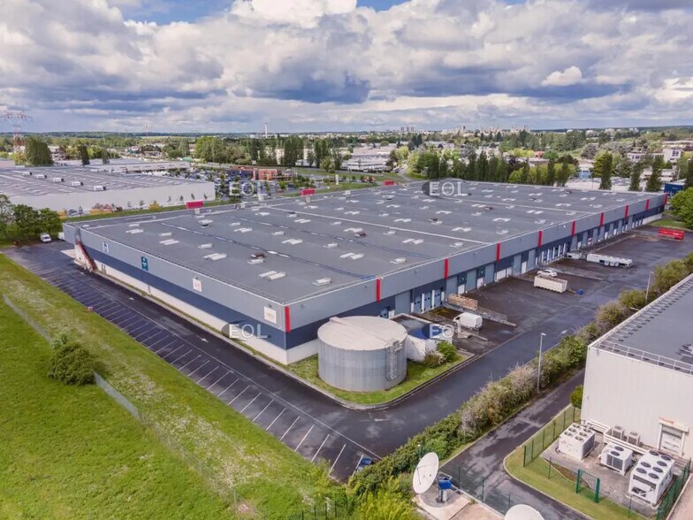 Industriel/Logistique dans Les Ulis à louer - Photo de l’immeuble – Image 3 sur 9