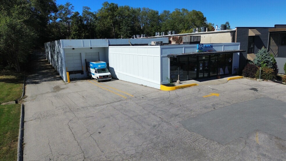 1220 8th St, West Des Moines, IA à vendre - Photo de l’immeuble – Image 2 sur 7