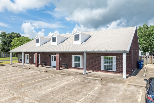 Plus de détails pour 905 N Logan St, Texas City, TX - Bureau à vendre