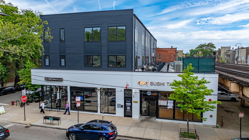 935 W Webster Ave, Chicago, IL à vendre - Photo de l’immeuble – Image 2 sur 8