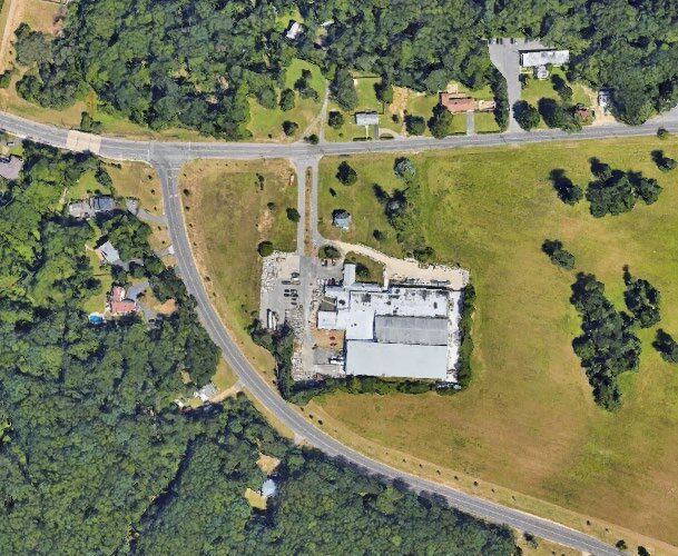 271 Adelphia Rd, Farmingdale, NJ à vendre - Photo principale – Image 1 sur 3