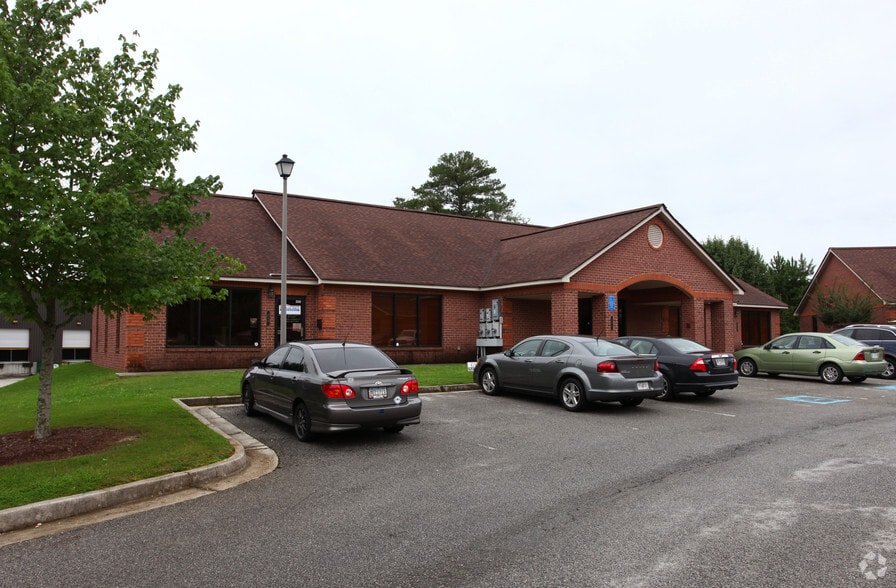 216-220 Willis Dr, Stockbridge, GA à vendre - Photo principale – Image 1 sur 11