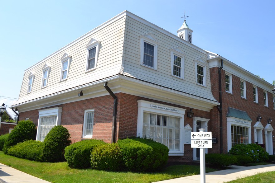 1735 Post Rd, Fairfield, CT à louer - Photo de l’immeuble – Image 3 sur 11