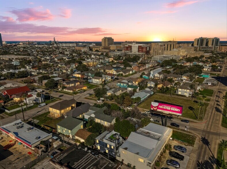 609 Sealy St, Galveston, TX à vendre - Photo de l’immeuble – Image 2 sur 21