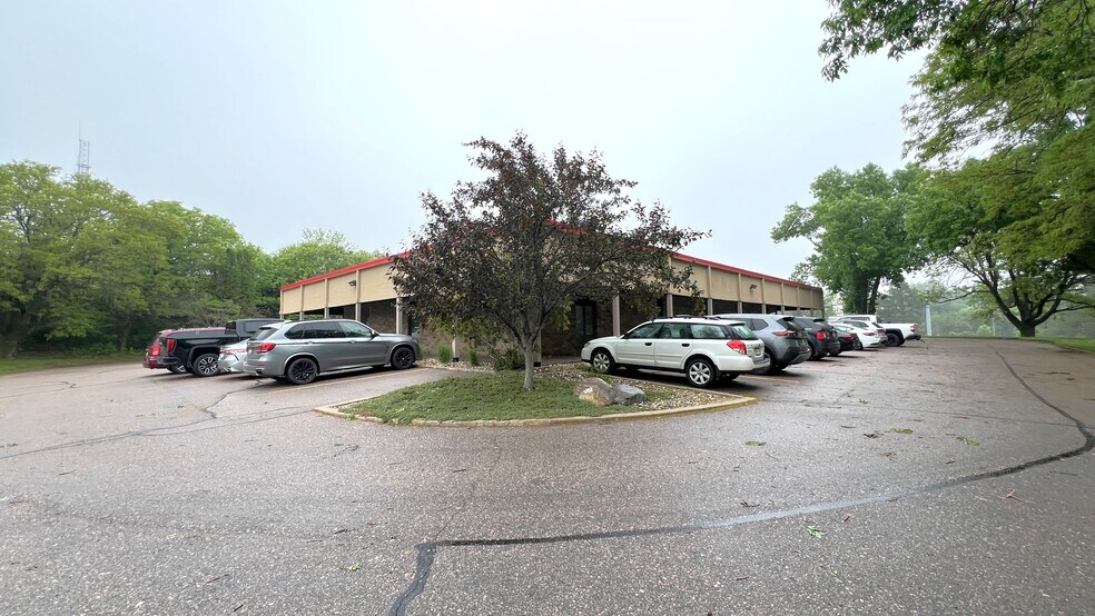 3133 Floyd Blvd, Sioux City, IA à louer - Photo principale – Image 1 sur 1