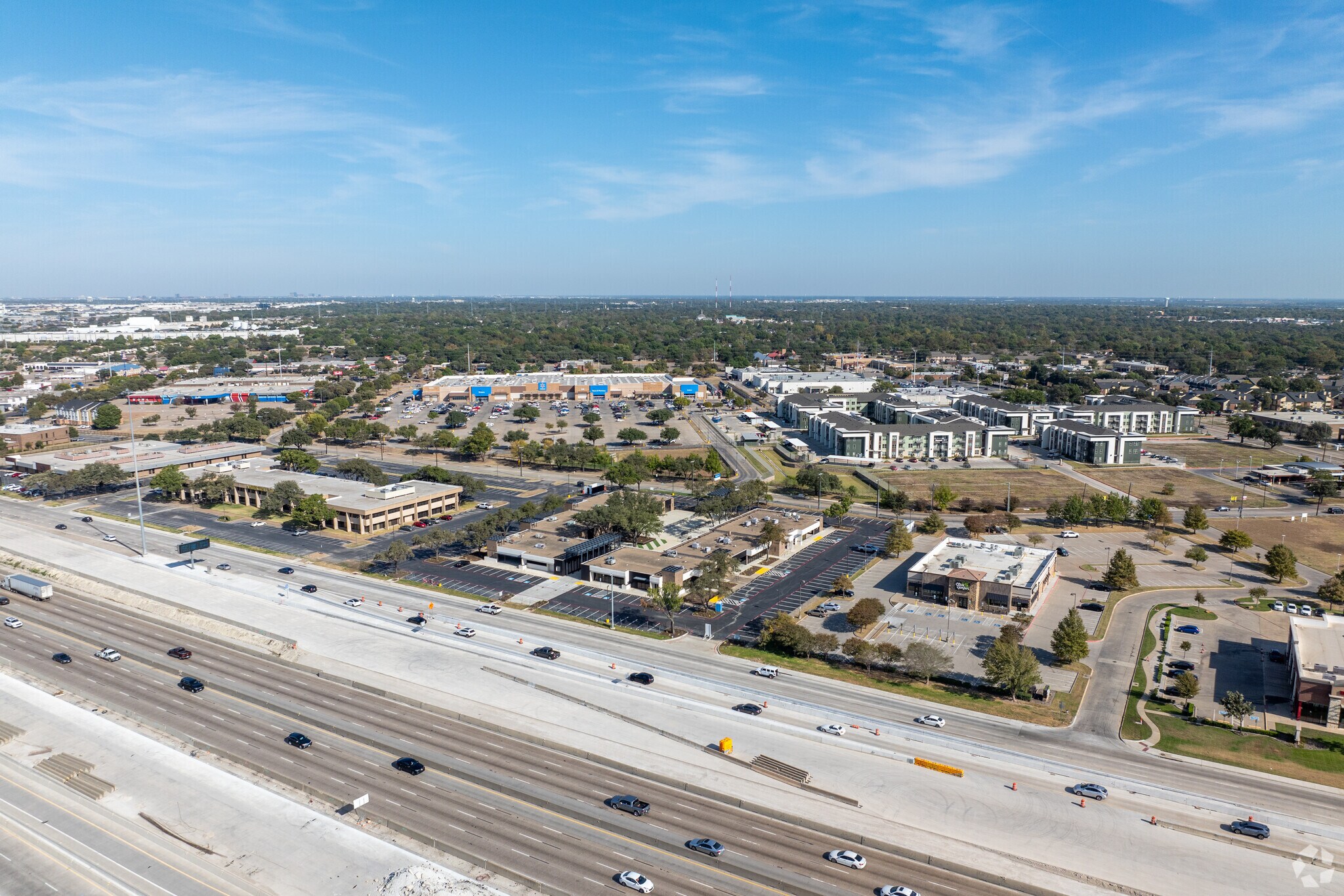 13755 Lyndon B Johnson Freeway, Garland, TX à louer Photo principale– Image 1 sur 19