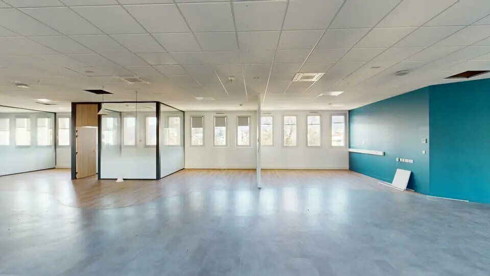Bureau dans Nice à louer - Photo de l’immeuble – Image 1 sur 9