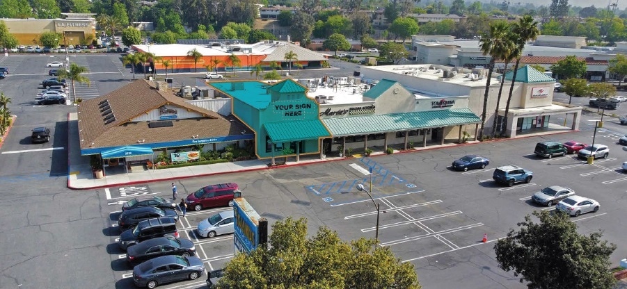 3535-3555 E Foothill Blvd, Pasadena, CA à louer Photo de l’immeuble– Image 1 sur 1
