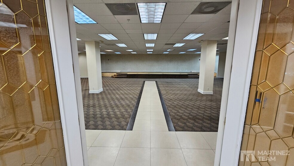 4350 W Hallandale Beach Blvd, Pembroke Park, FL à louer - Photo de l’immeuble – Image 3 sur 10