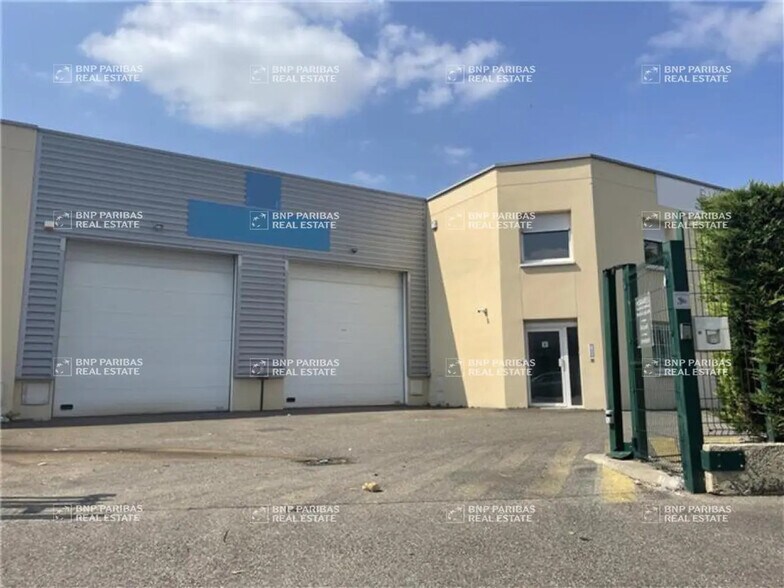 14 Rue André Sentuc, Vénissieux à louer - Photo de l’immeuble – Image 2 sur 19
