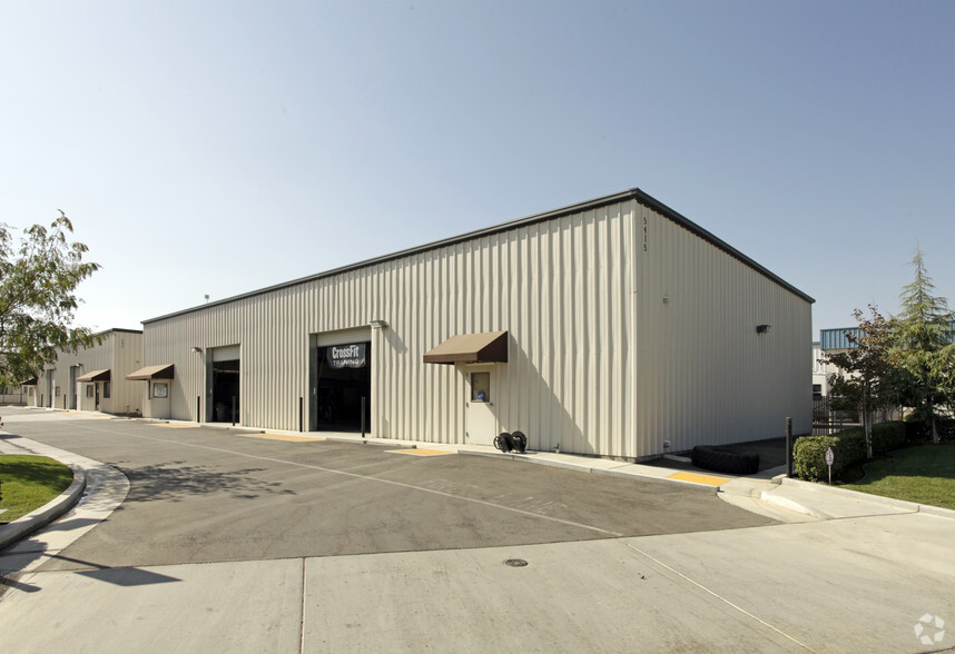 5415 Woodmere Dr, Bakersfield, CA à louer - Photo de l’immeuble – Image 3 sur 45