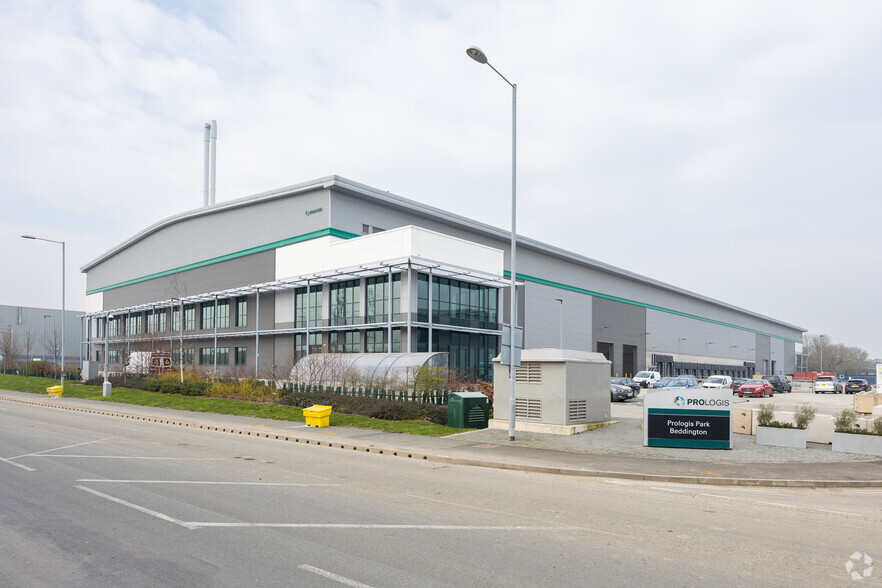 Beddington Ln, Croydon à louer - Photo de l’immeuble – Image 1 sur 3