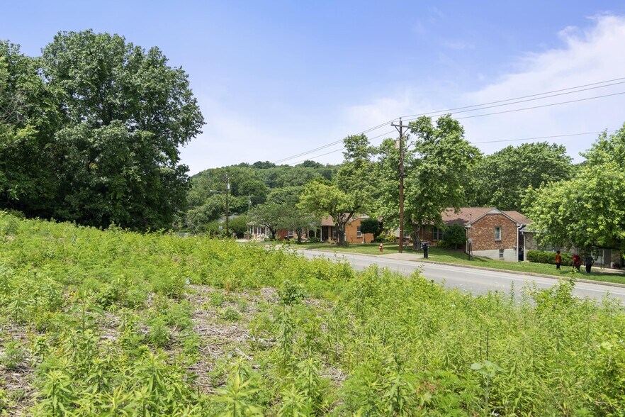 73 Tusculum Rd, Antioch, TN à vendre - Photo de l’immeuble – Image 3 sur 6