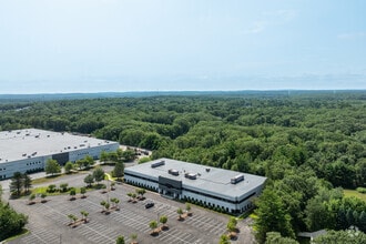 9 Industrial Rd, Milford, MA - Vue aérienne vue de carte - Image1
