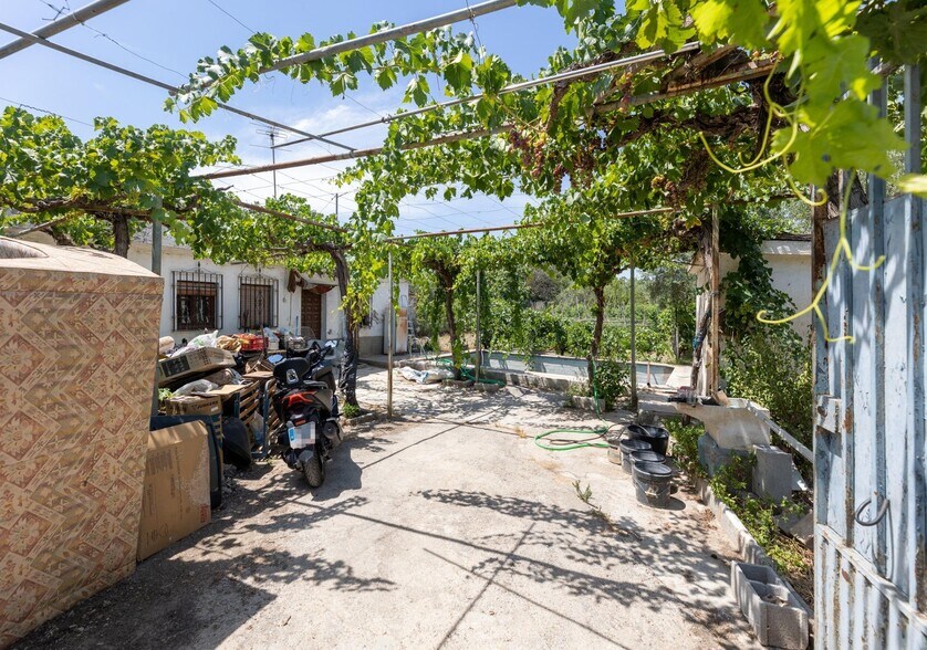 Terrain dans La Zubia à vendre - Photo de l’immeuble – Image 2 sur 32