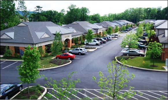 656 W Lincoln Hwy, Exton, PA à louer - Photo de l’immeuble – Image 2 sur 8