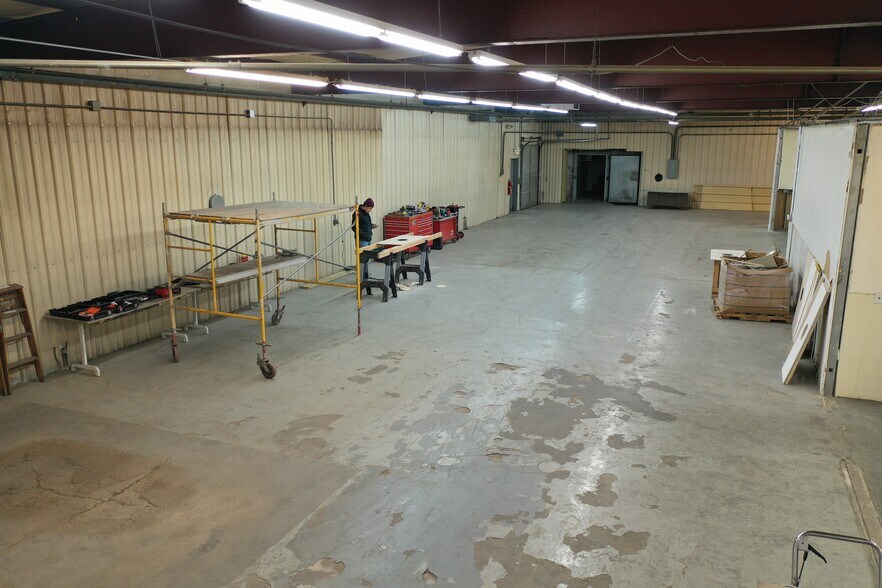 505 Walnut St, Shirley, IN à louer - Photo intérieure – Image 3 sur 11
