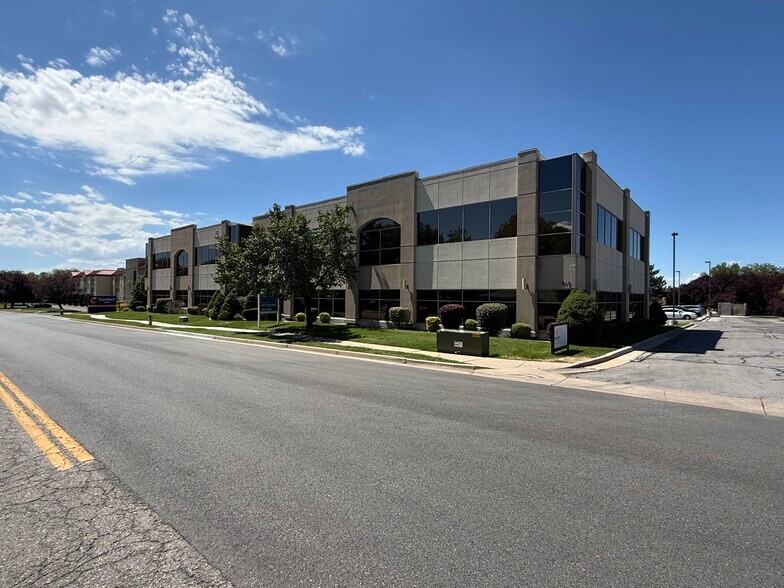 915 N 400 W, Layton, UT à louer - Photo de l’immeuble – Image 2 sur 6