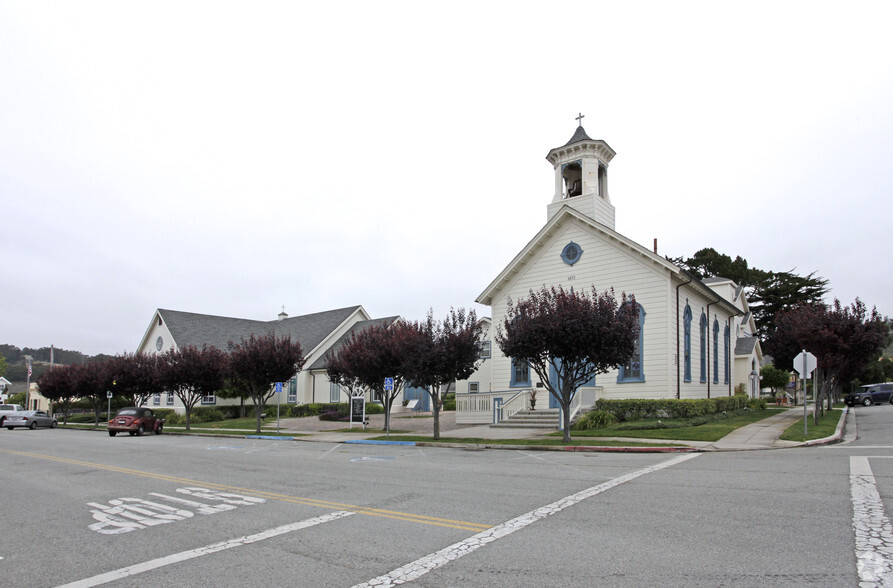 777 Miramontes St, Half Moon Bay, CA à louer - Photo principale – Image 1 sur 2
