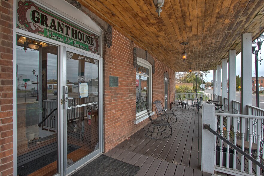 80 4th St W, Rush City, MN à vendre - Photo de l’immeuble – Image 3 sur 27