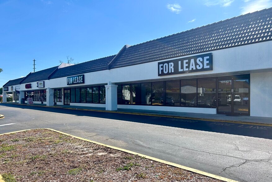 10110-10156 US Highway 19, Port Richey, FL à louer - Photo de l’immeuble – Image 3 sur 10