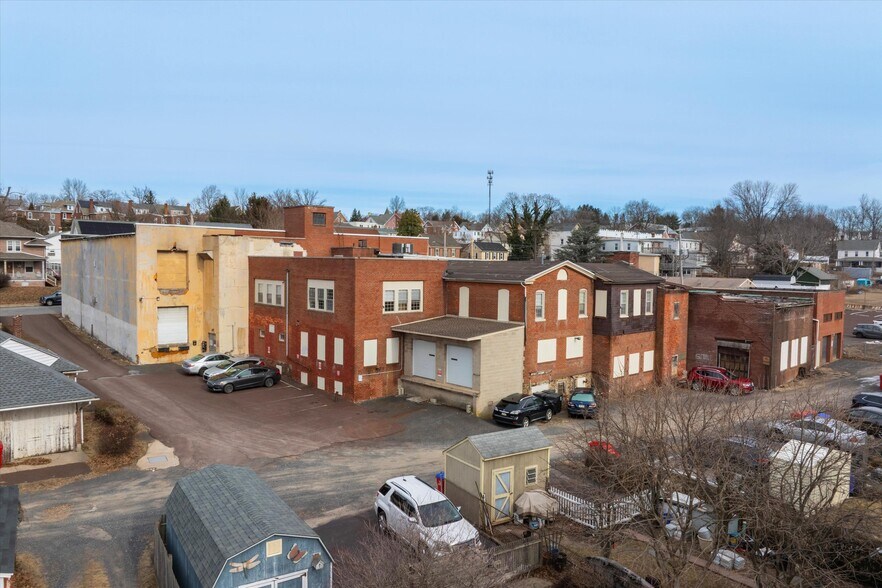 38 Green St, Souderton, PA à vendre - Photo de l’immeuble – Image 3 sur 13