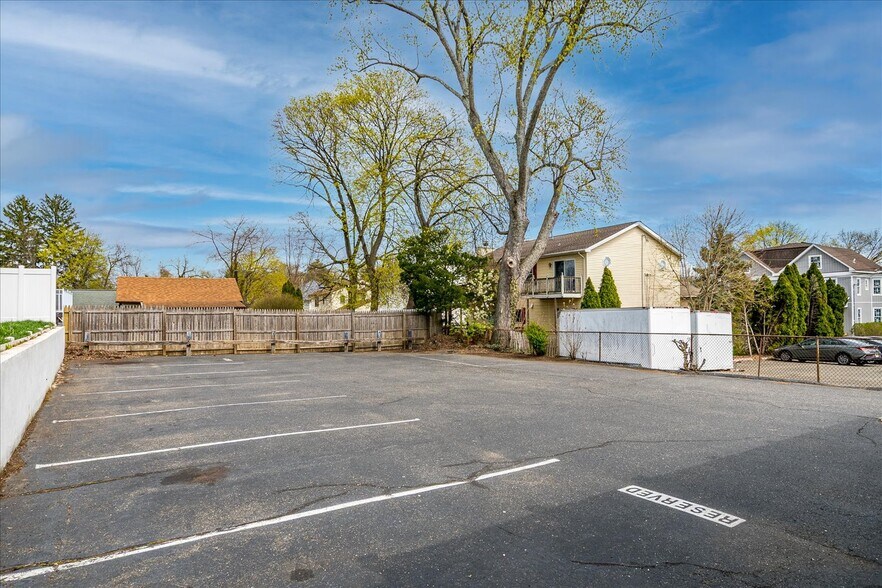 167-169 N Main St, Milltown, NJ à vendre - Photo de l’immeuble – Image 3 sur 53
