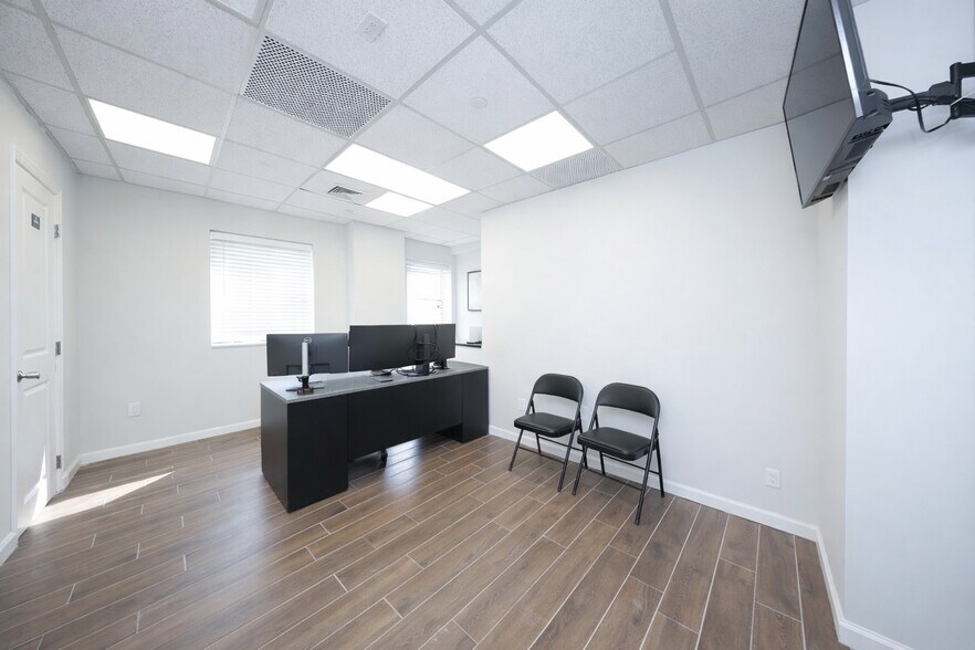 2940 Richmond Ter, Staten Island, NY à vendre - Photo de l’immeuble – Image 2 sur 33