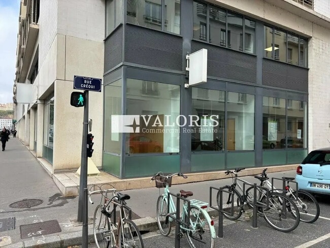 Plus de détails pour Local commercial à louer