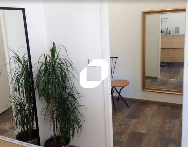 Plus de détails pour Local commercial à vendre