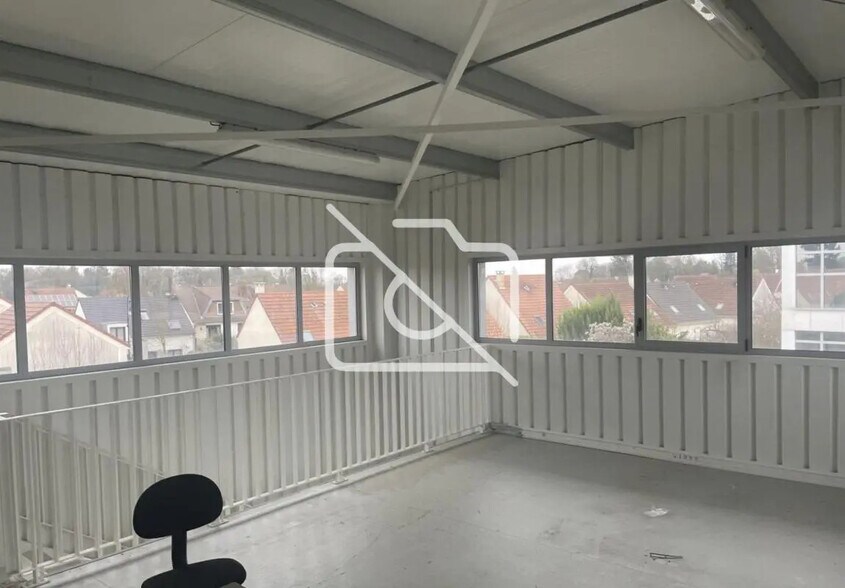 Industriel/Logistique dans Les Clayes-sous-Bois à louer - Photo intérieure – Image 3 sur 4