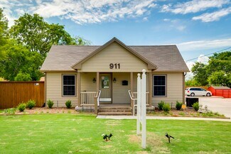 Plus de détails pour 911 N Goliad St, Rockwall, TX - Bureau à vendre