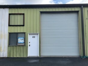 400-486 Moore Ln, Healdsburg, CA à louer Photo intérieure– Image 1 sur 4