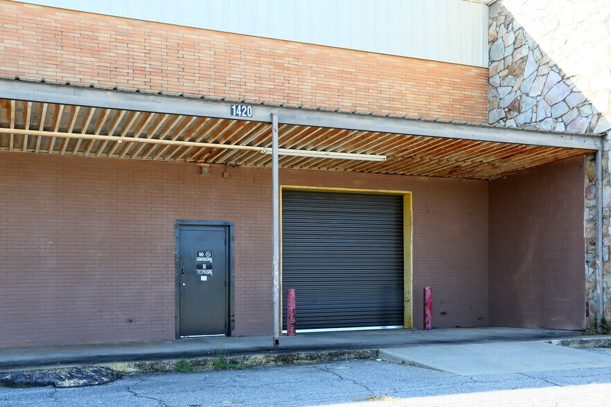1420 W Broad Ave, Albany, GA à louer - Photo de l’immeuble – Image 3 sur 15