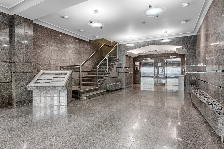 294 Albert St, Ottawa, ON à louer - Photo de l’immeuble – Image 3 sur 7