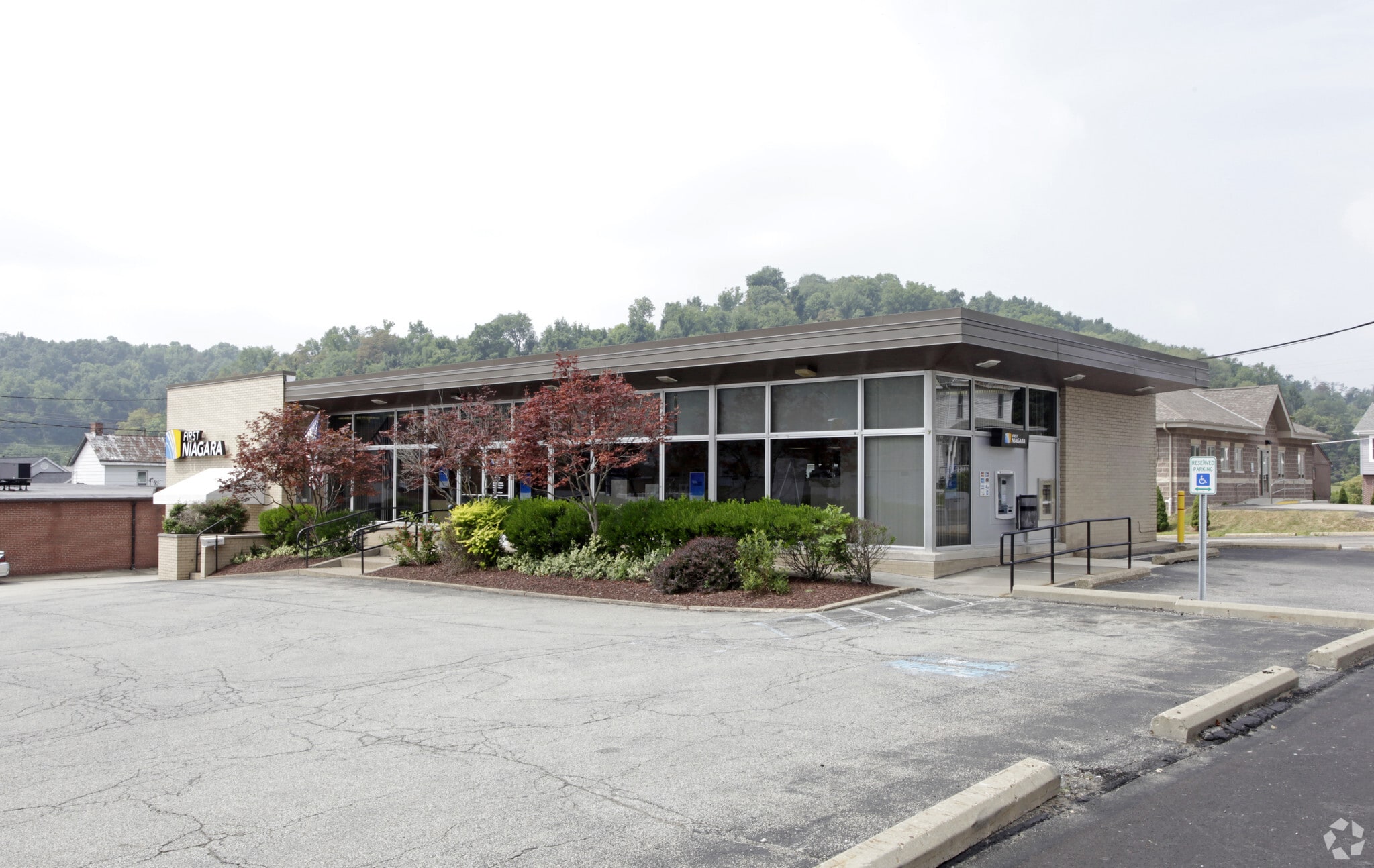 3500 Extension Ave, Finleyville, PA à louer Photo principale– Image 1 sur 4