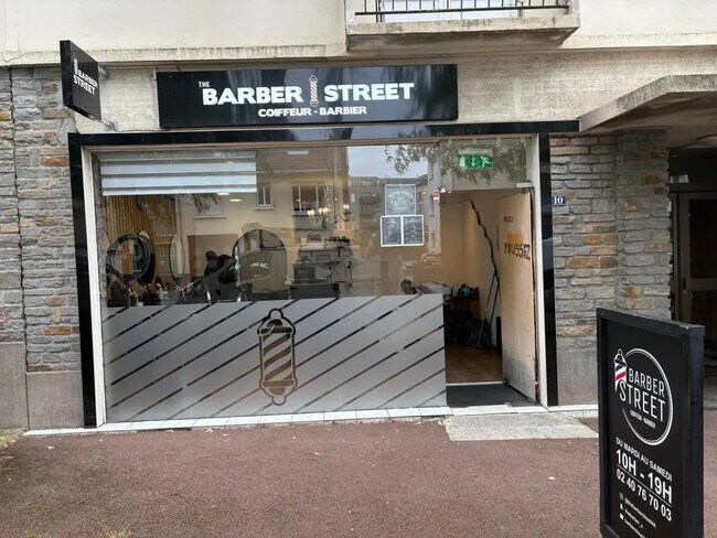 Plus de détails pour Local commercial à vendre