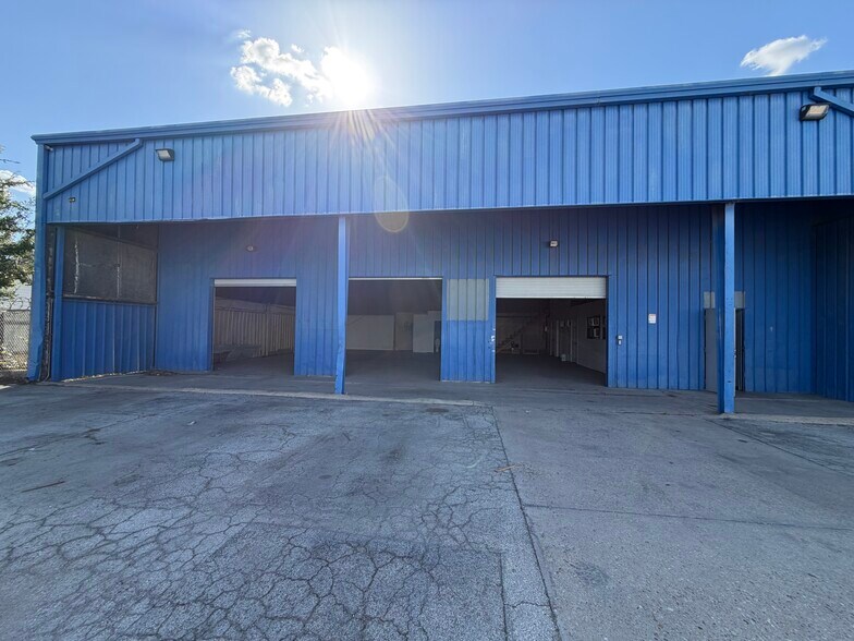 4749 E Ben White Blvd, Austin, TX à louer - Photo de l’immeuble – Image 3 sur 19