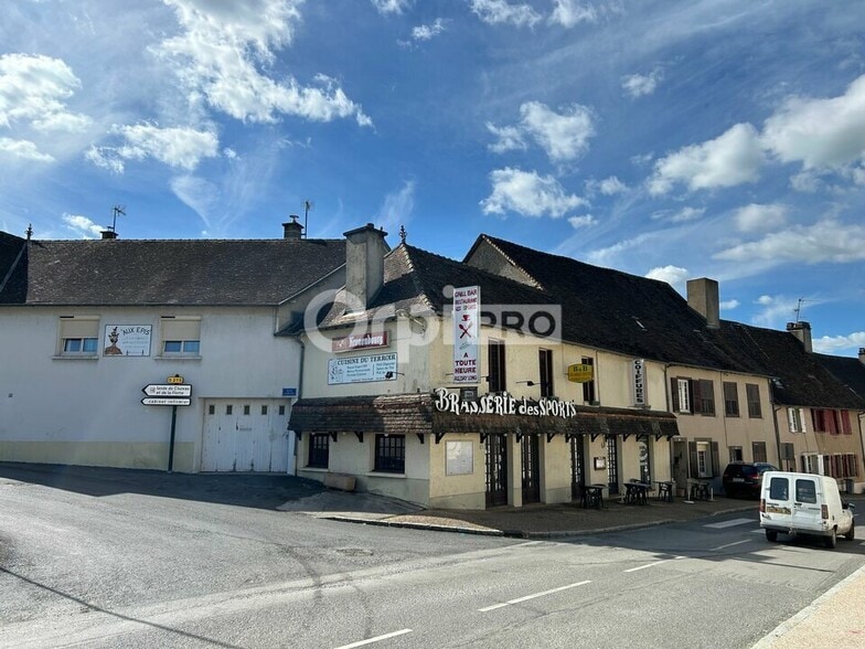 Bureau dans Magnac-Bourg à vendre - Photo de l’immeuble – Image 3 sur 93