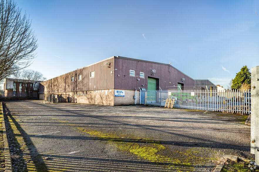 Woodrow Way, Manchester à louer - Photo principale – Image 1 sur 8