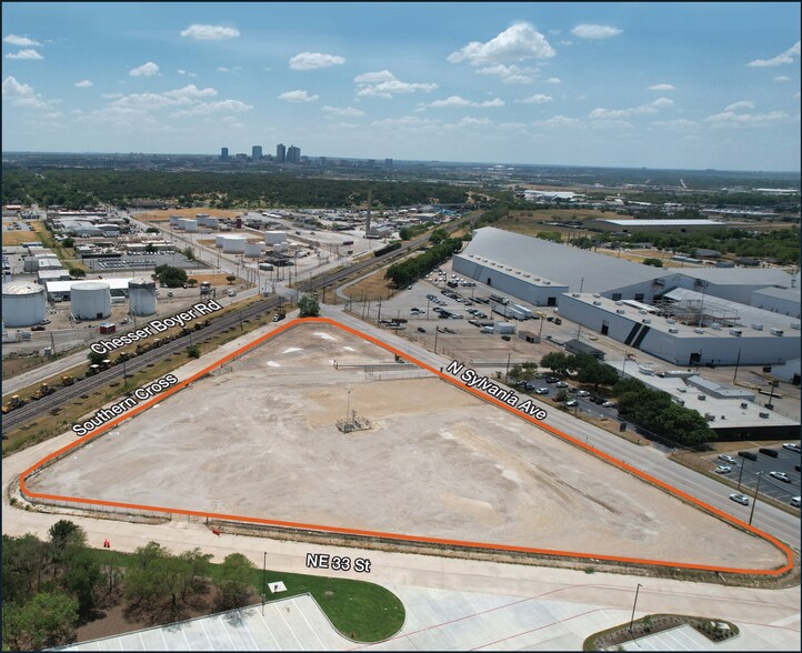 3200-3300 Sylvania Ave, Fort Worth, TX à louer - Photo de l’immeuble – Image 2 sur 2