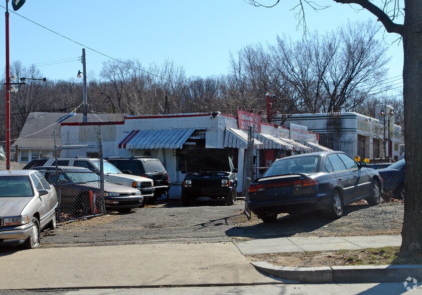 1731 Bladensburg Rd NE, Washington, DC à vendre - Photo principale – Image 1 sur 2