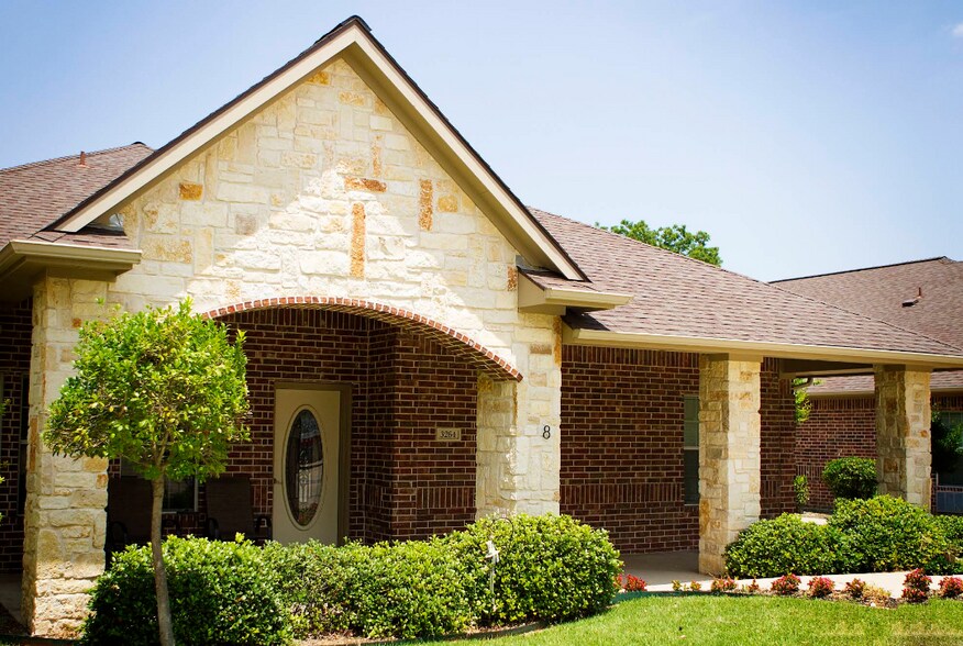 3250 N Garland Ave, Garland, TX à vendre - Photo de l’immeuble – Image 2 sur 3